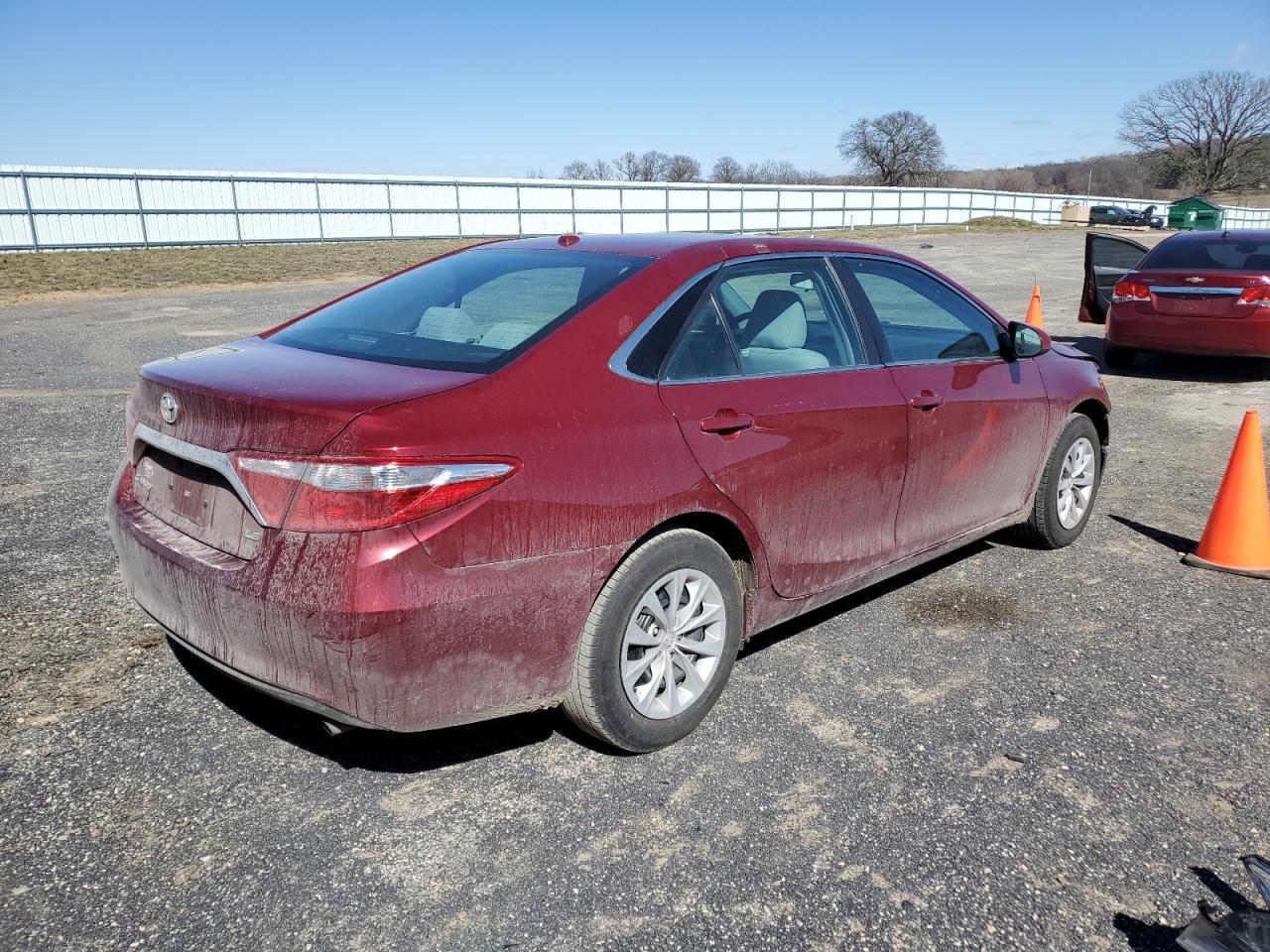 2017 TOYOTA CAMRY LE - Image 3