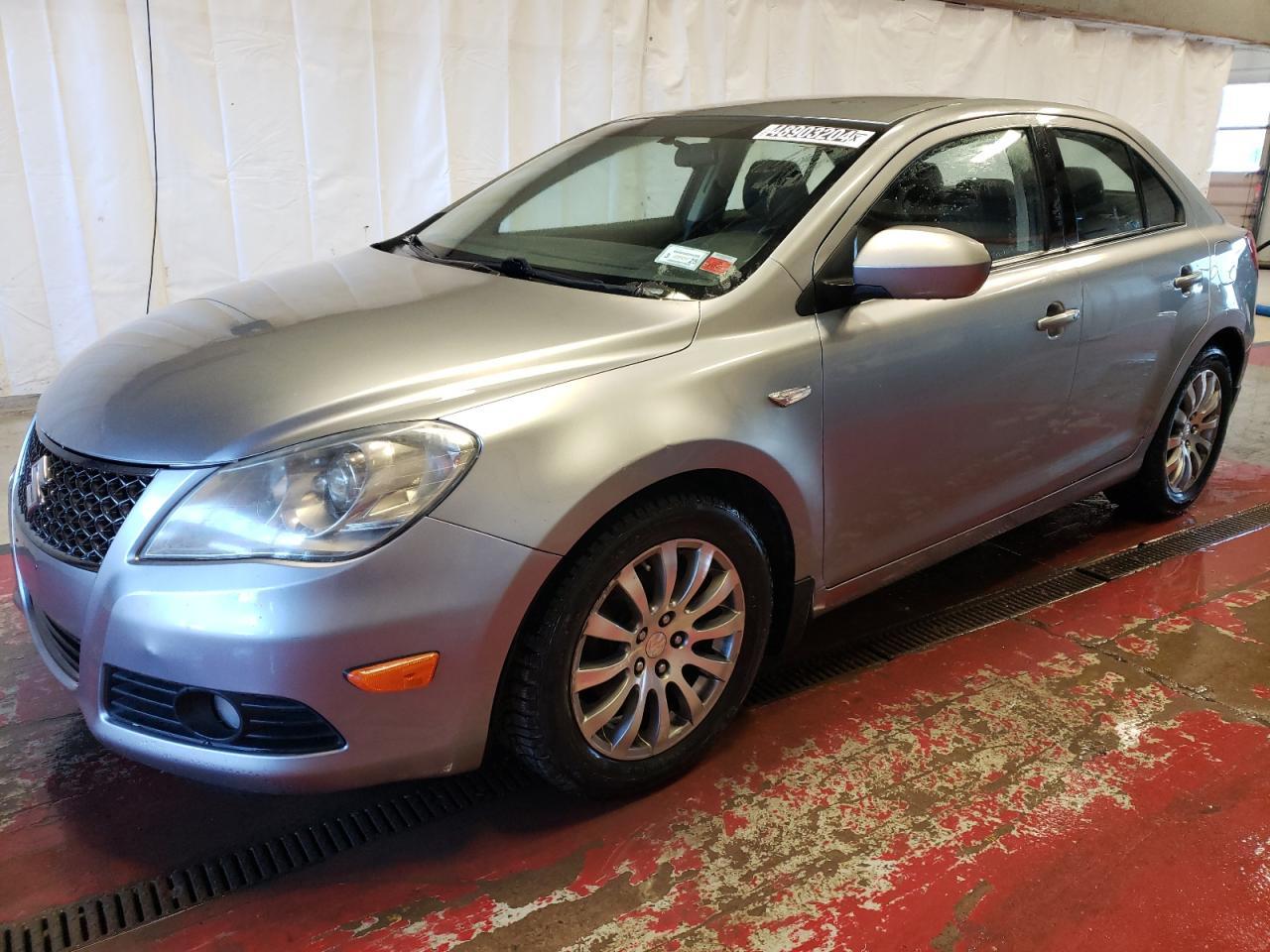 2013 SUZUKI KIZASHI SE
