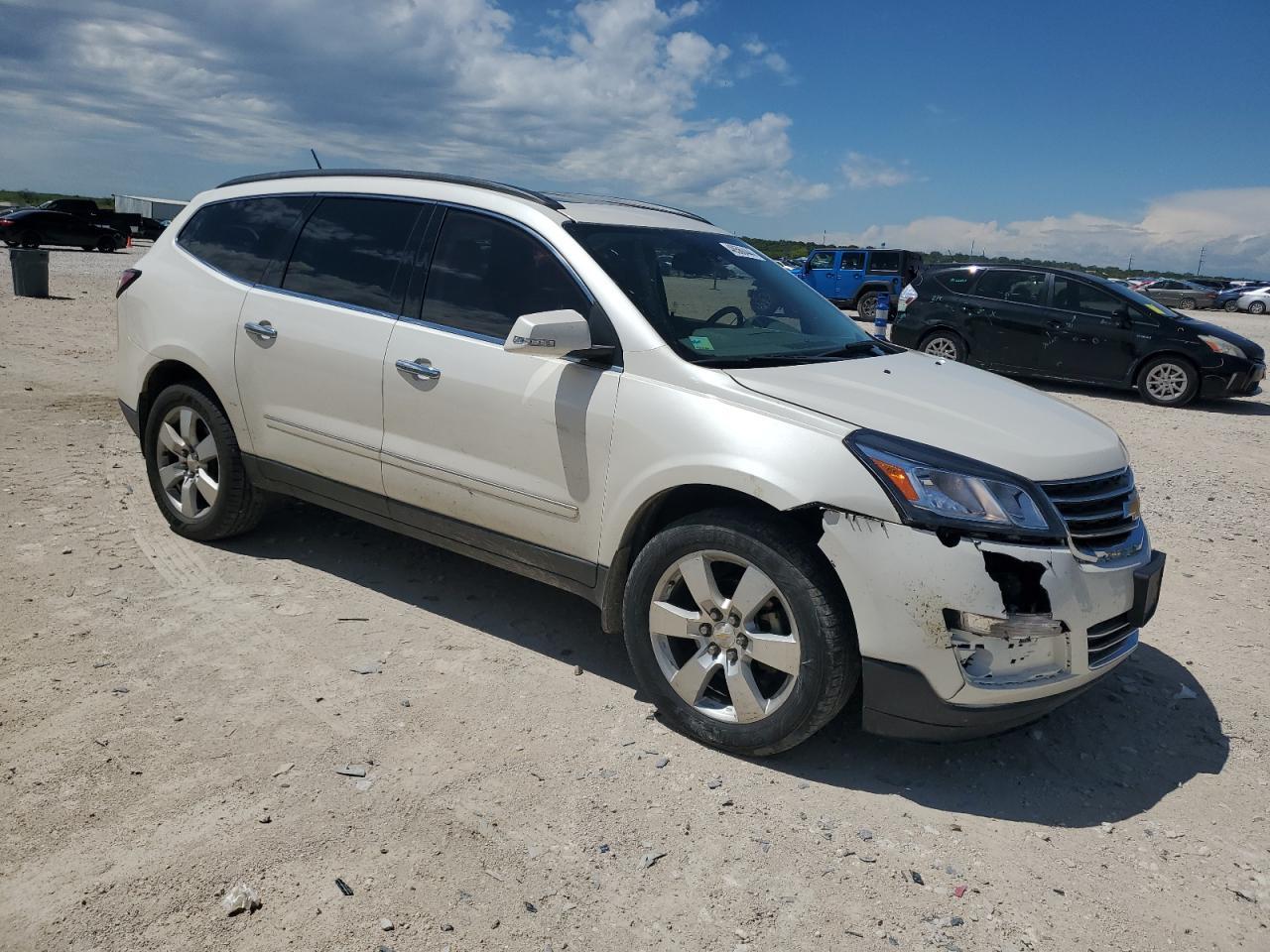 2014 CHEVROLET TRAVERSE L - Image 4