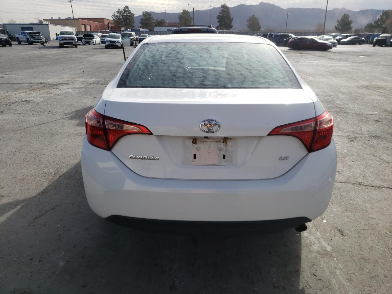 2018 TOYOTA COROLLA L - Фото 6