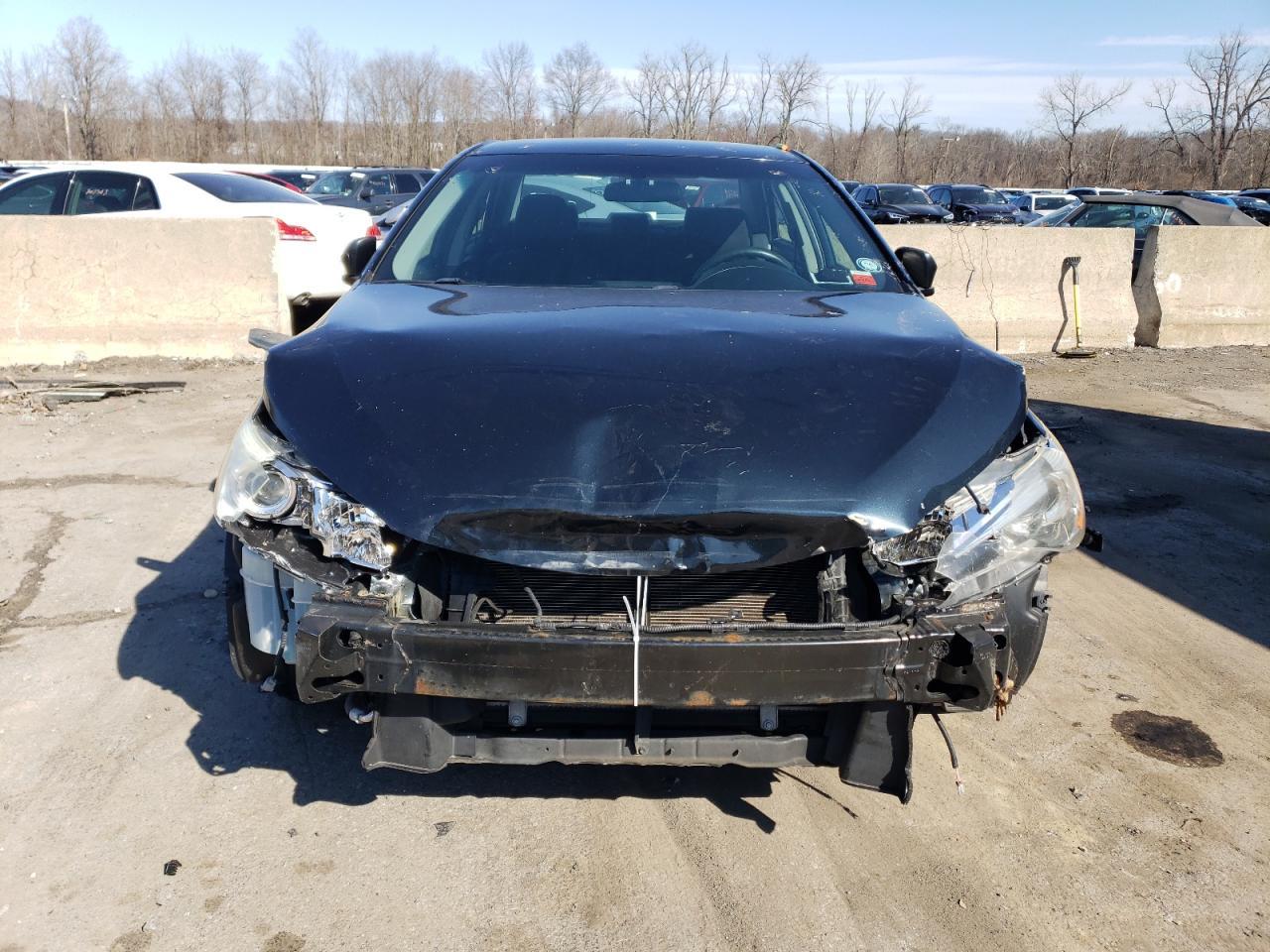 2015 TOYOTA CAMRY LE - Фото 5