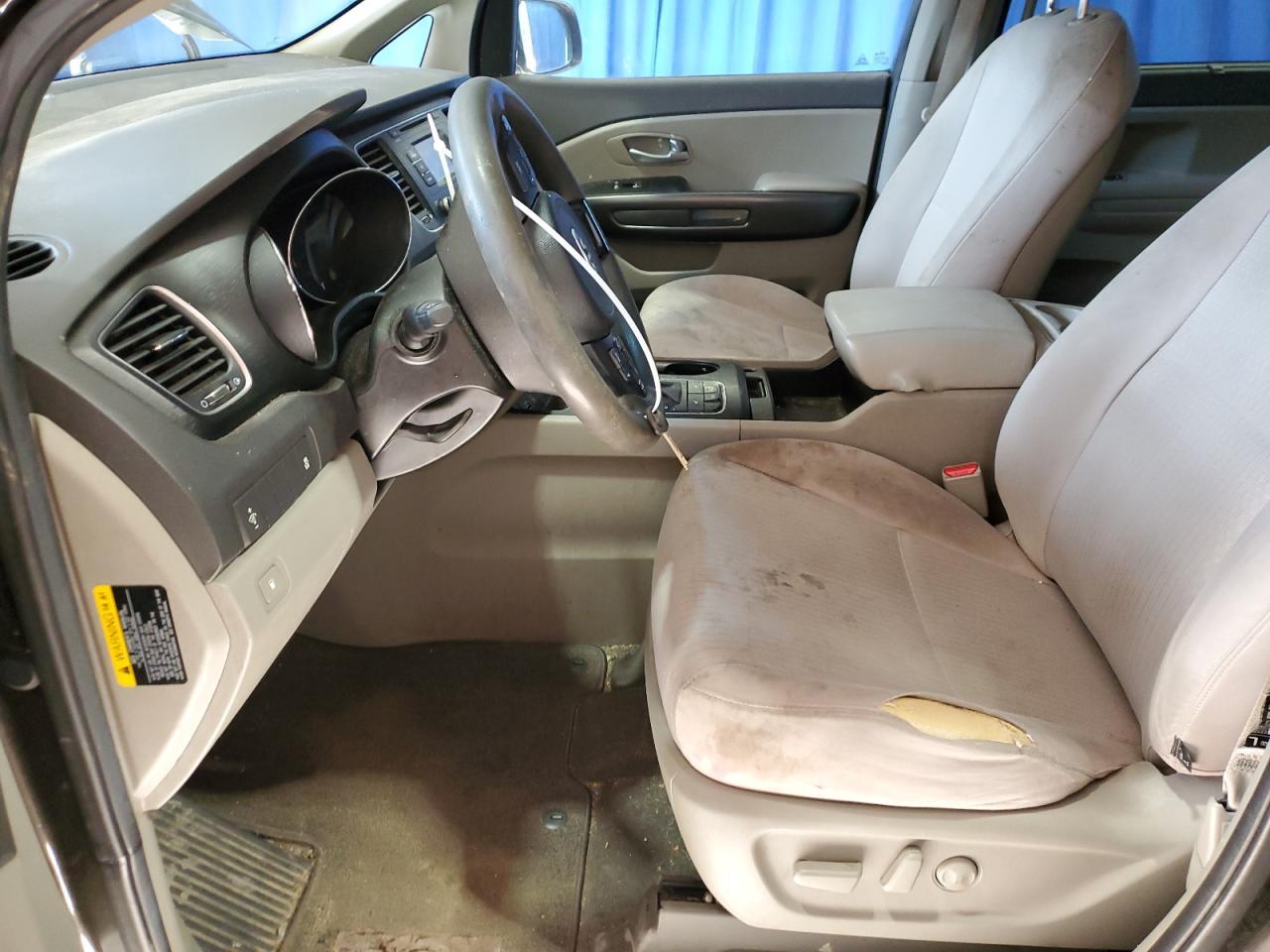 2016 KIA SEDONA LX - Image 7