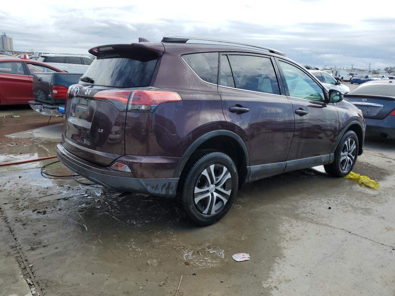 2017 TOYOTA RAV4 LE - Image 3