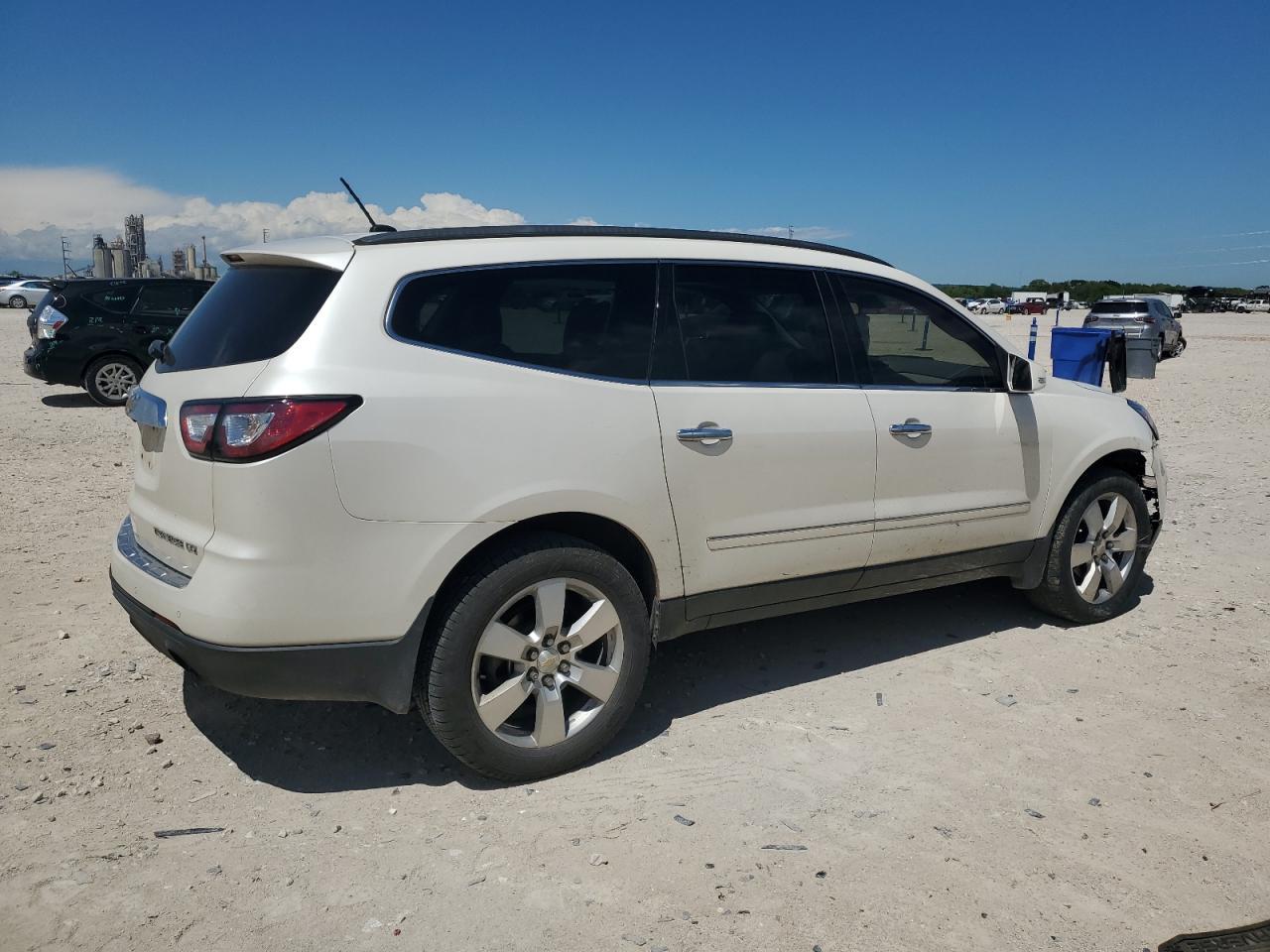 2014 CHEVROLET TRAVERSE L - Image 3