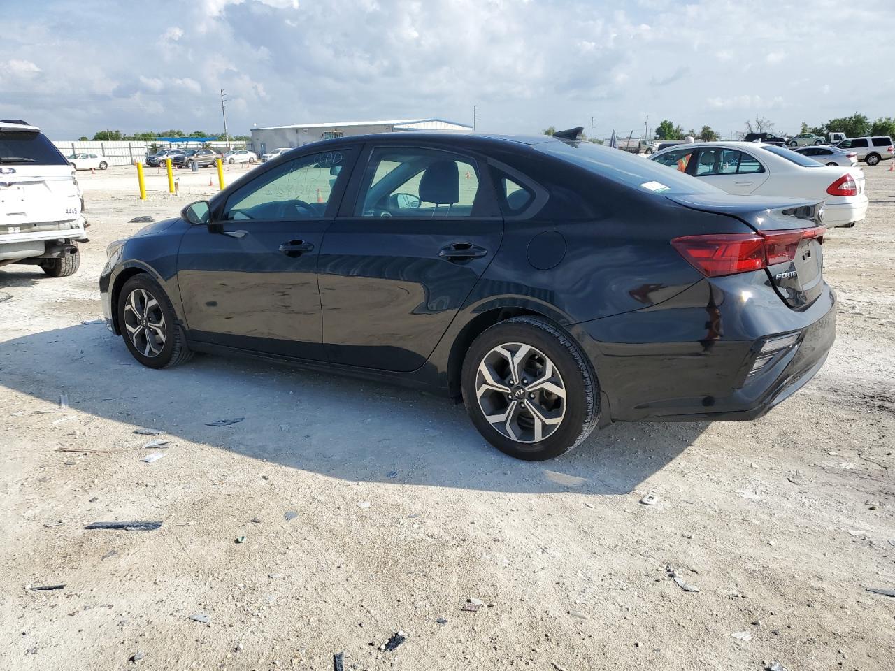 2020 KIA FORTE FE - Image 2