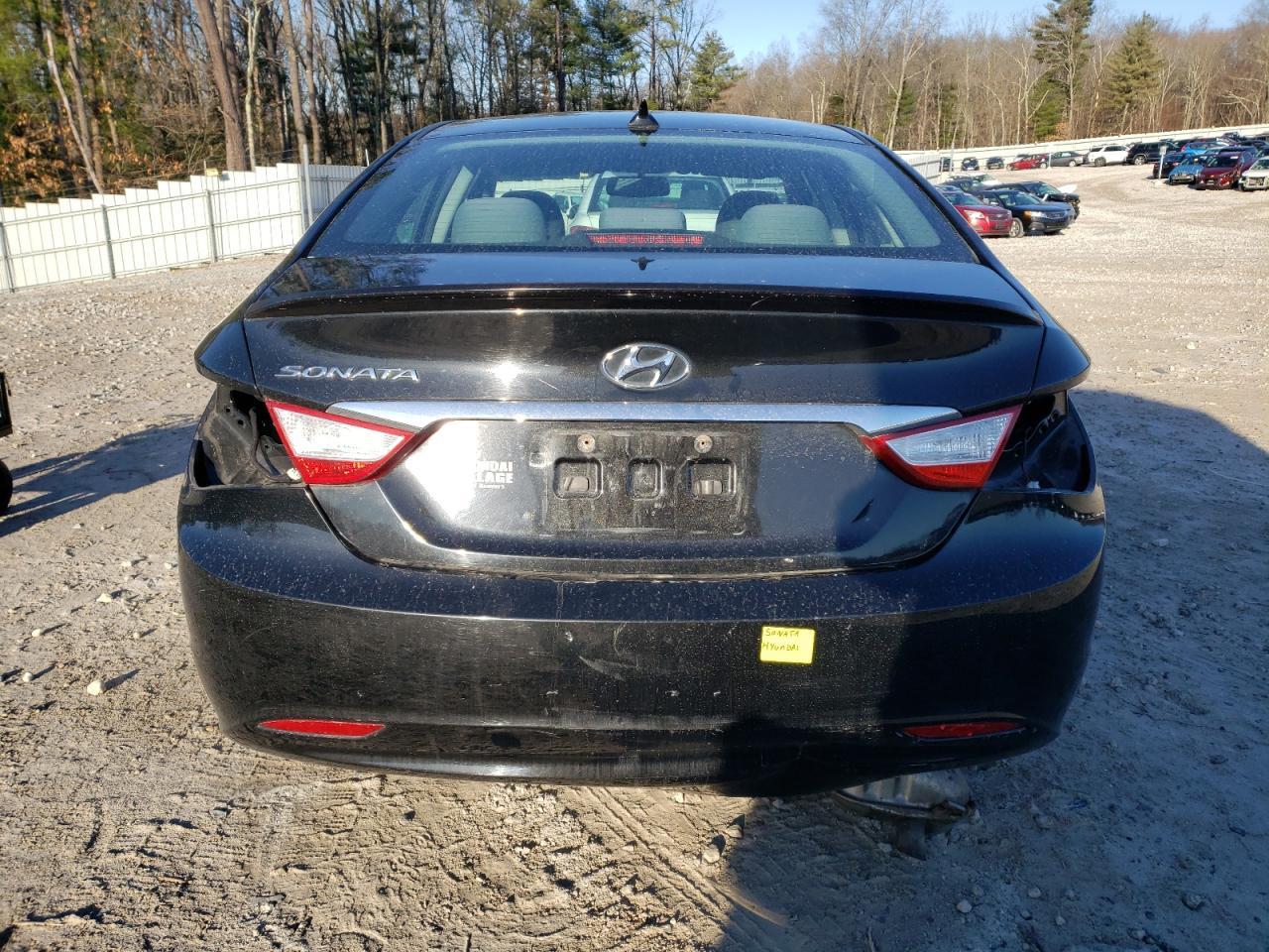 2013 HYUNDAI SONATA GLS - Image 6
