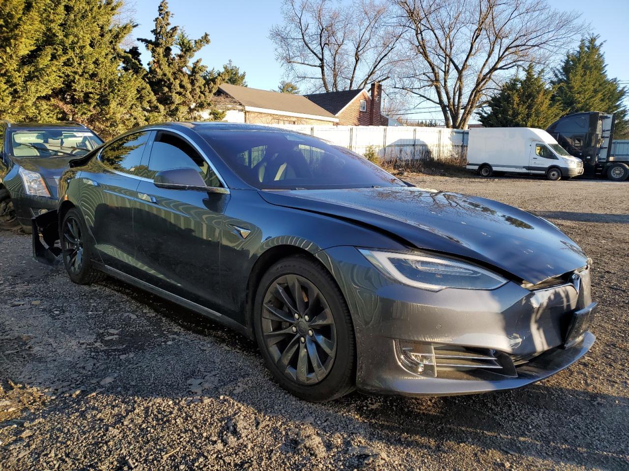 2017 TESLA MODEL S - Фото 4