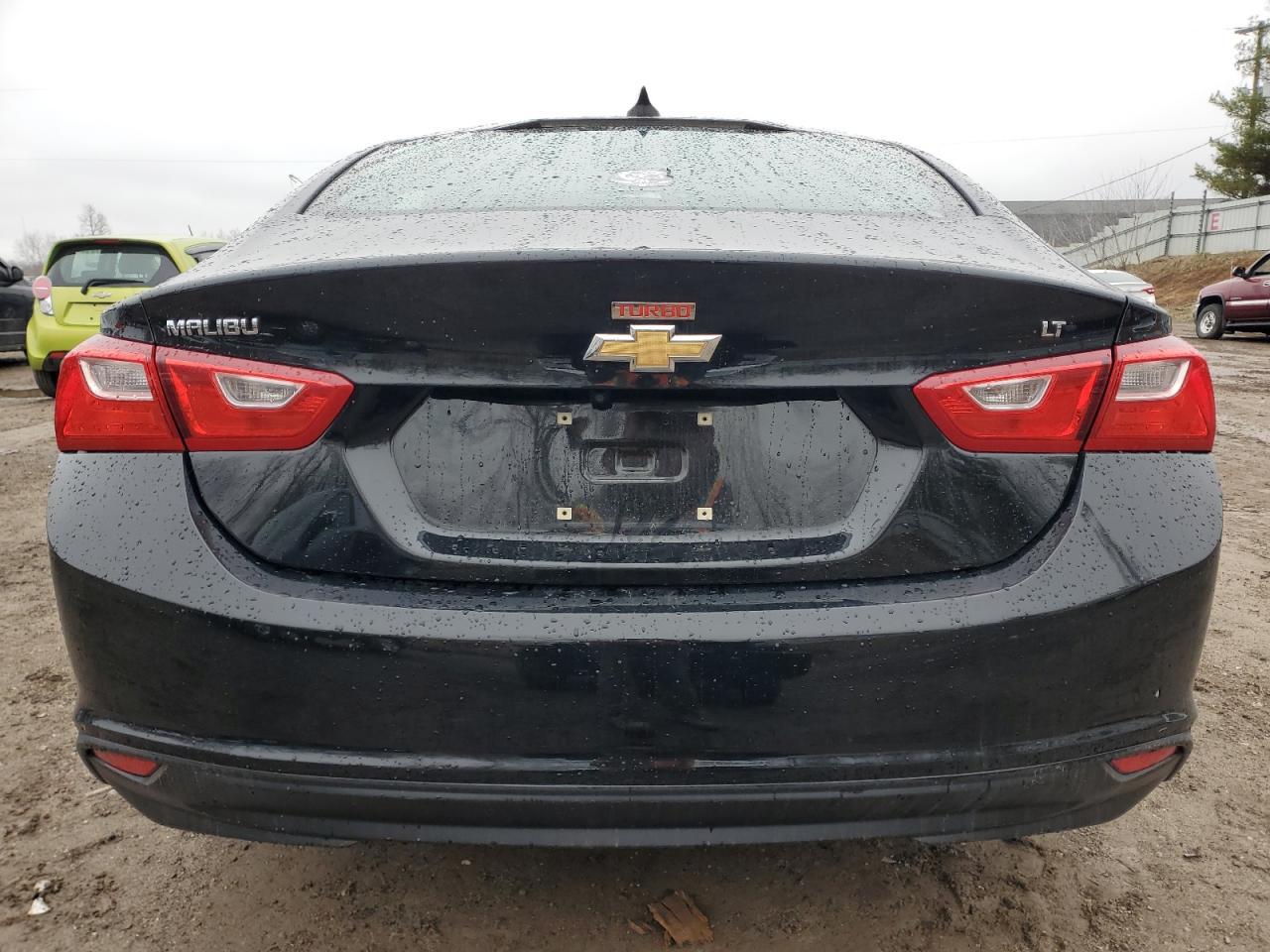 2017 CHEVROLET MALIBU LT - Image 6