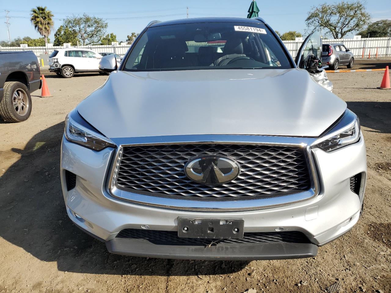2019 INFINITI QX50 ESSEN - Image 5