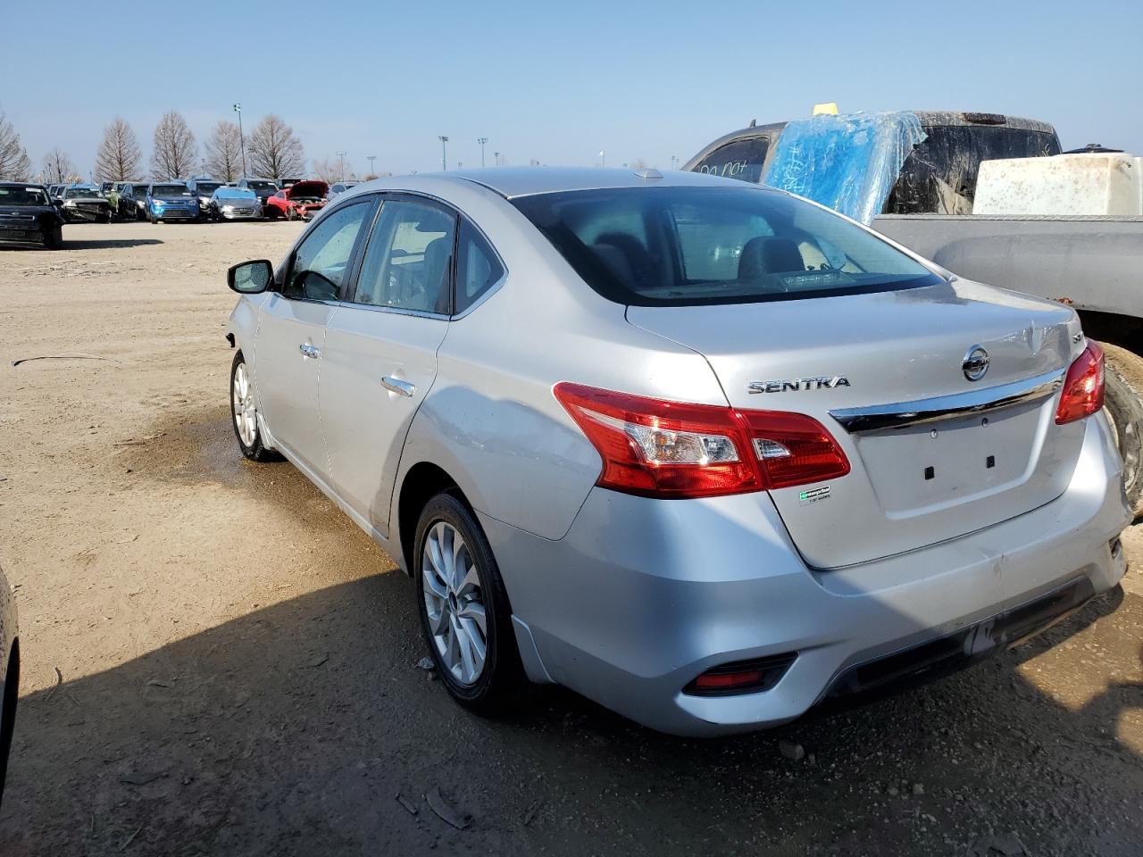2017 NISSAN SENTRA S - Фото 2