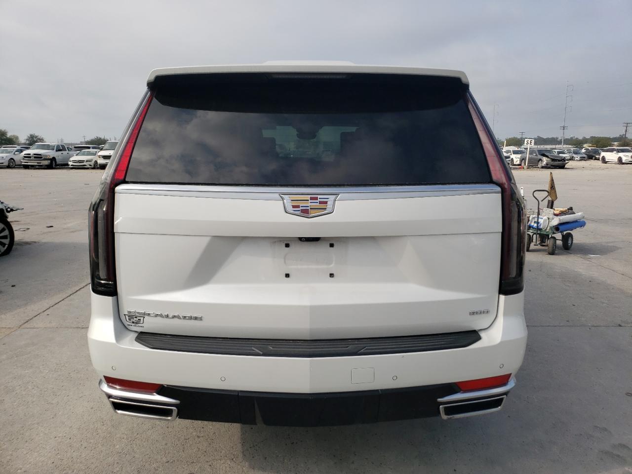 2021 CADILLAC ESCALADE E - Image 6