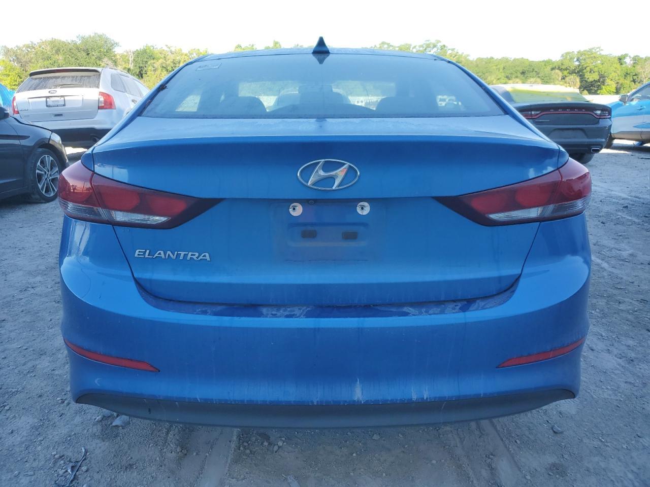 2017 HYUNDAI ELANTRA SE - Image 6