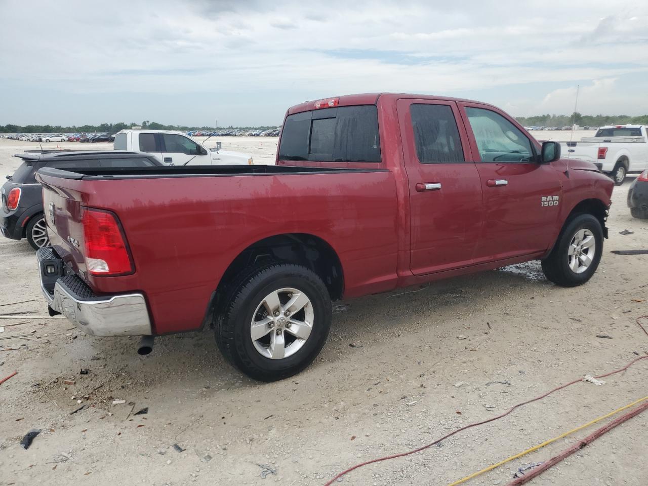 2015 RAM 1500 SLT - Image 3