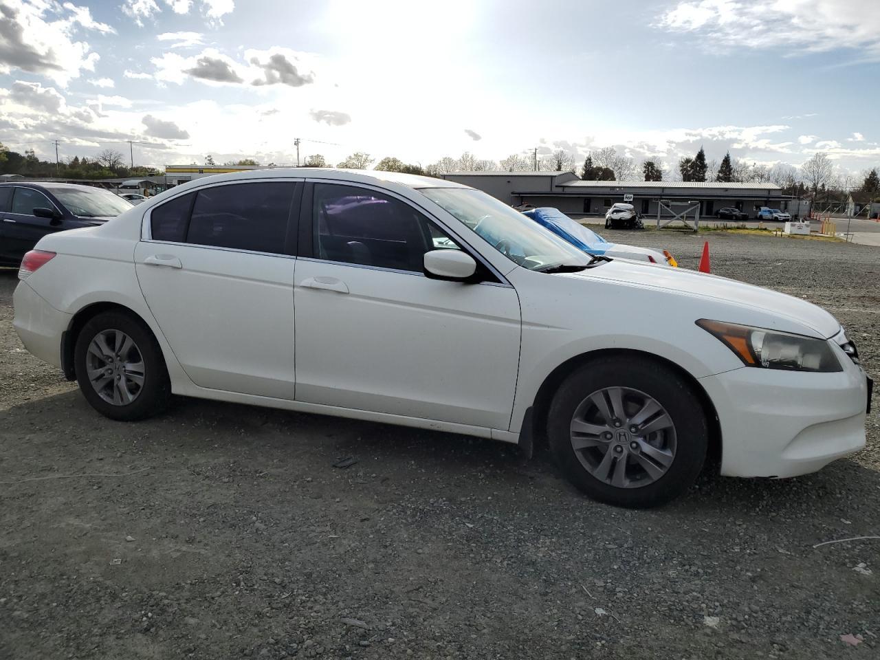 2012 HONDA ACCORD SE - Image 4