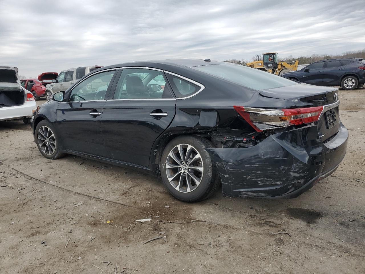 2016 TOYOTA AVALON XLE - Image 2