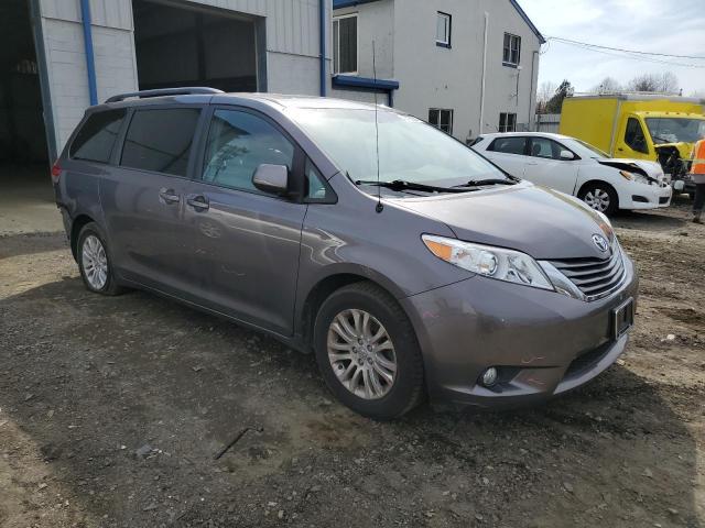 2012 Toyota Sienna Xle - Image 4