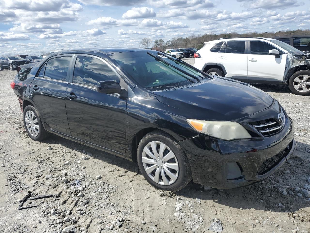 2013 TOYOTA COROLLA BA - Фото 4