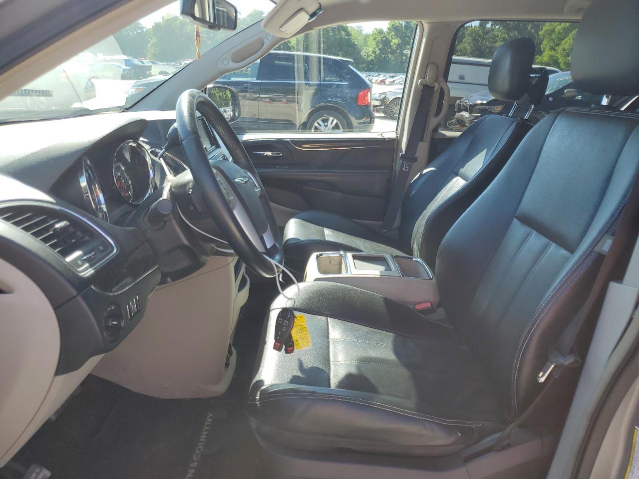 2014 CHRYSLER TOWN & COU - Фото 7