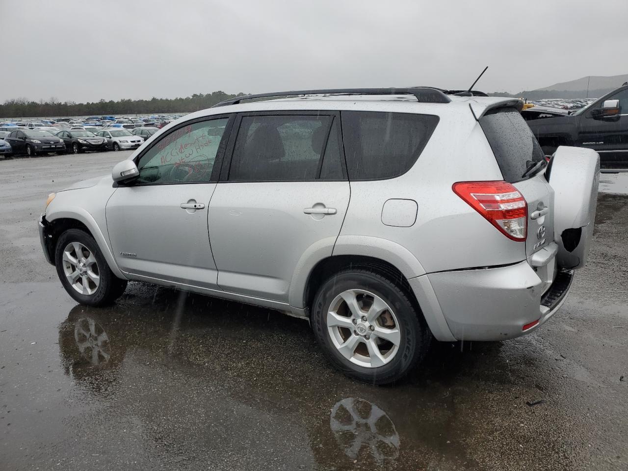 2011 TOYOTA RAV4 LIMIT - Фото 2