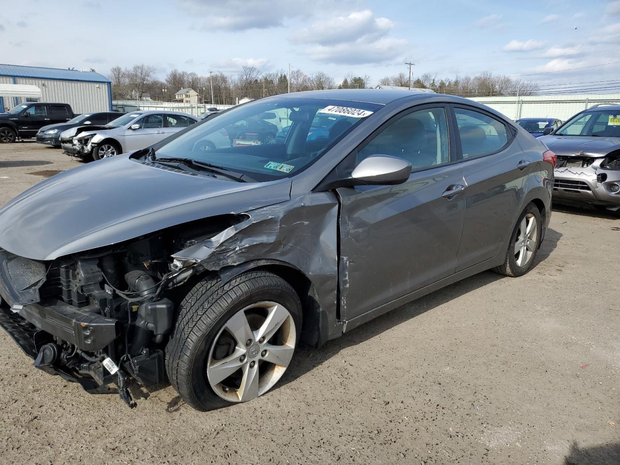 2013 HYUNDAI ELANTRA GL