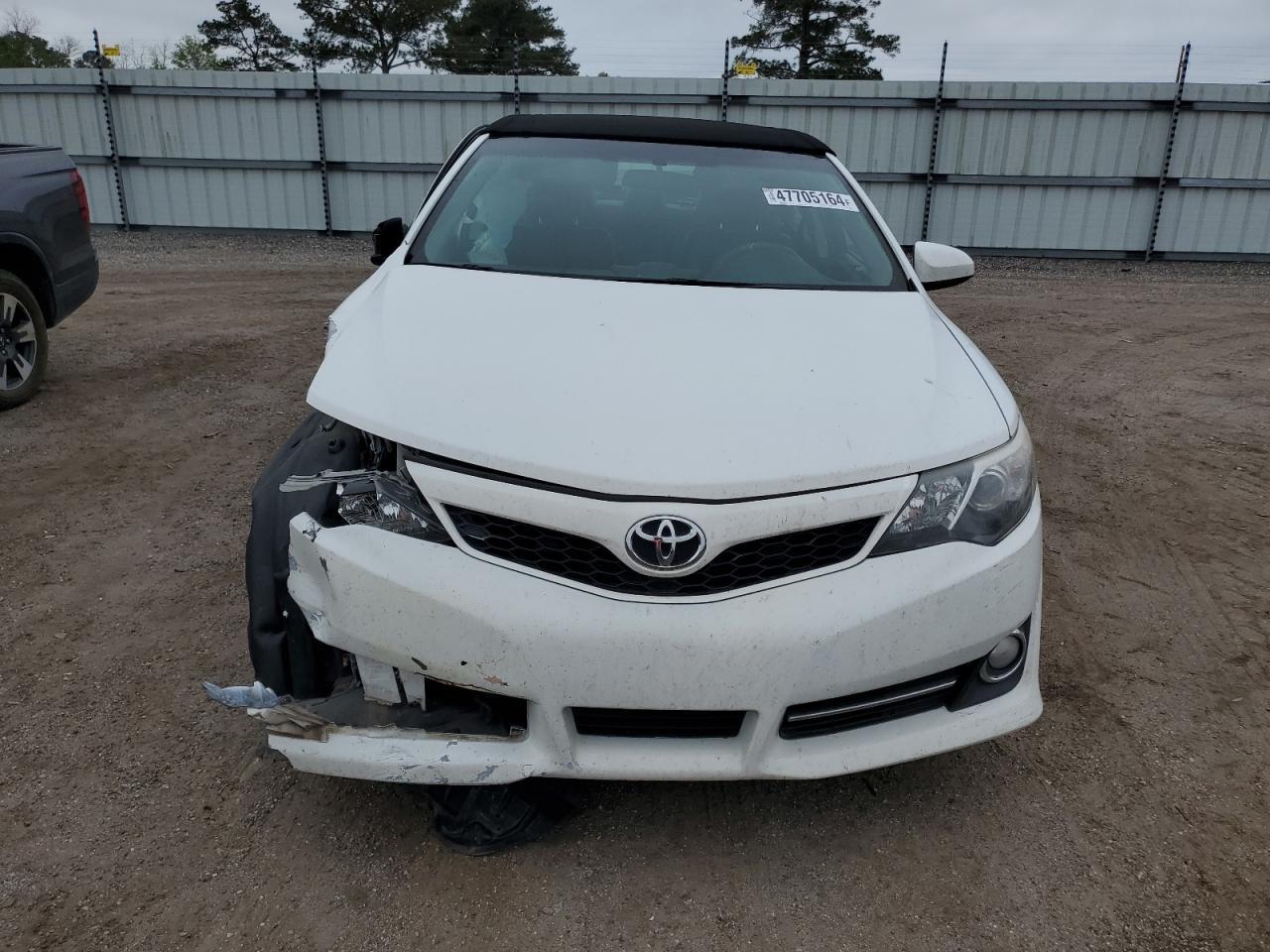 2014 TOYOTA CAMRY L - Фото 5