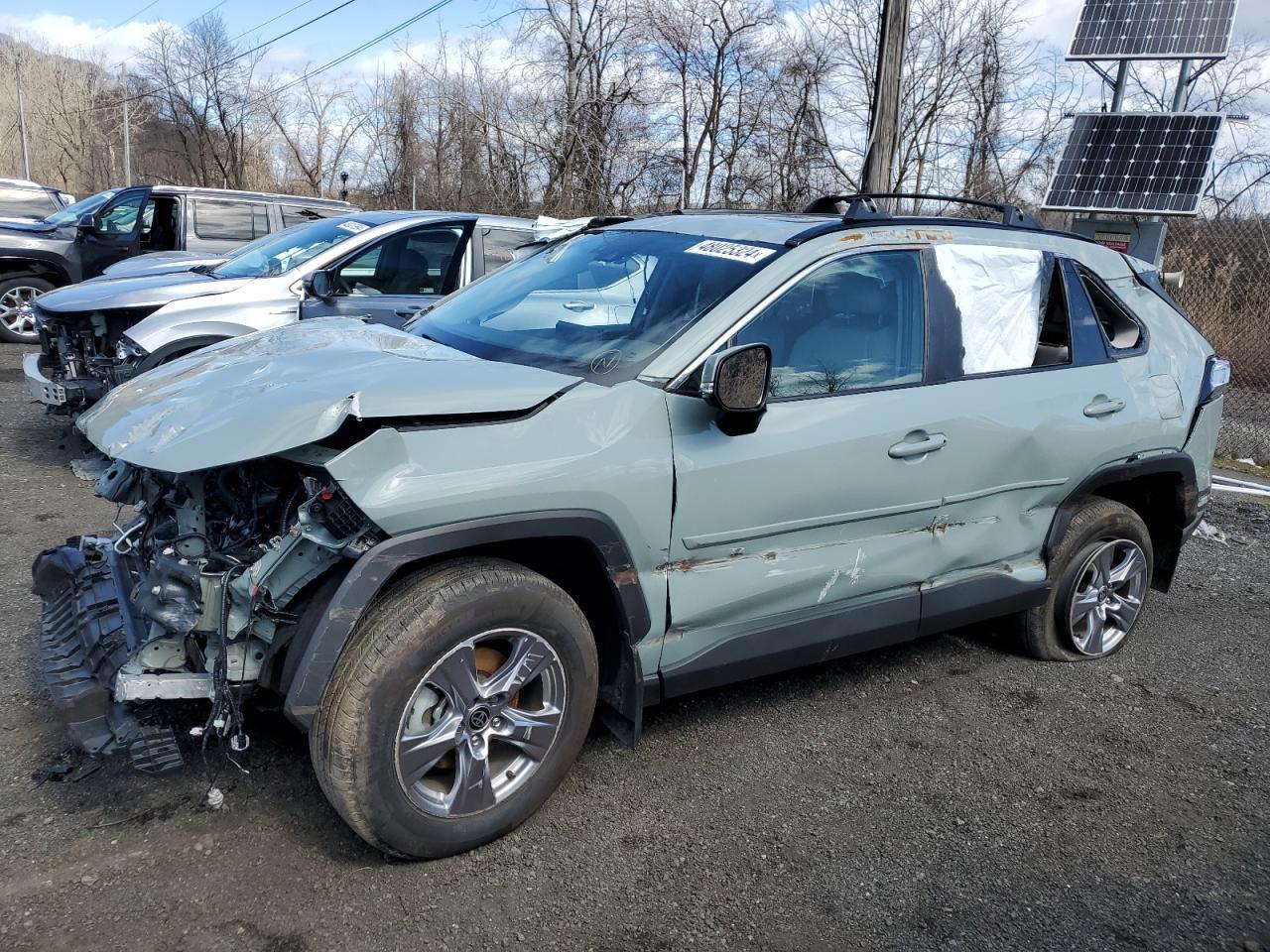 2022 TOYOTA RAV4 XLE