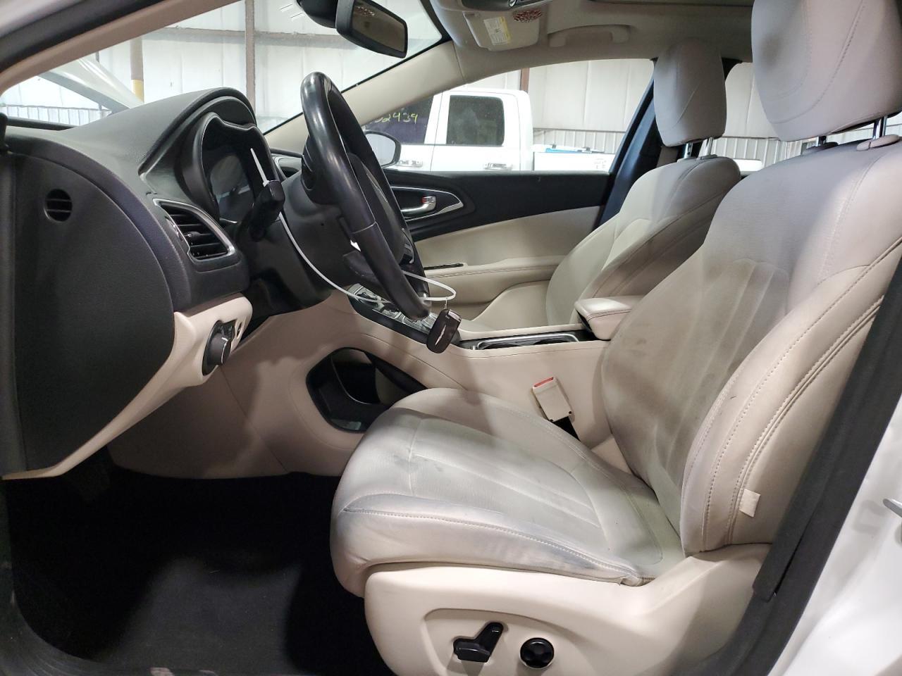 2015 CHRYSLER 200 LIMITE - Фото 7