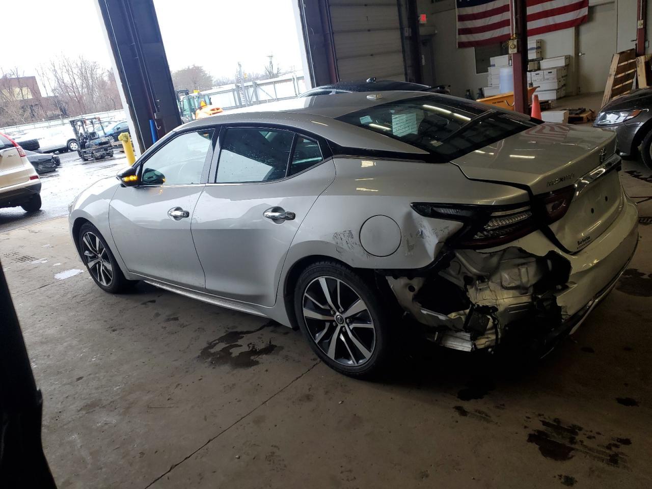 2019 NISSAN MAXIMA S - Фото 2