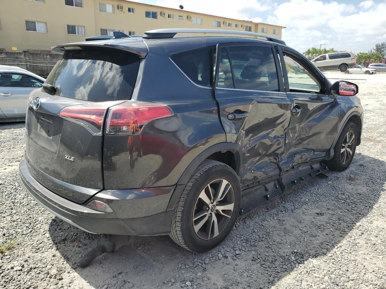 2017 TOYOTA RAV4 XLE - Image 3