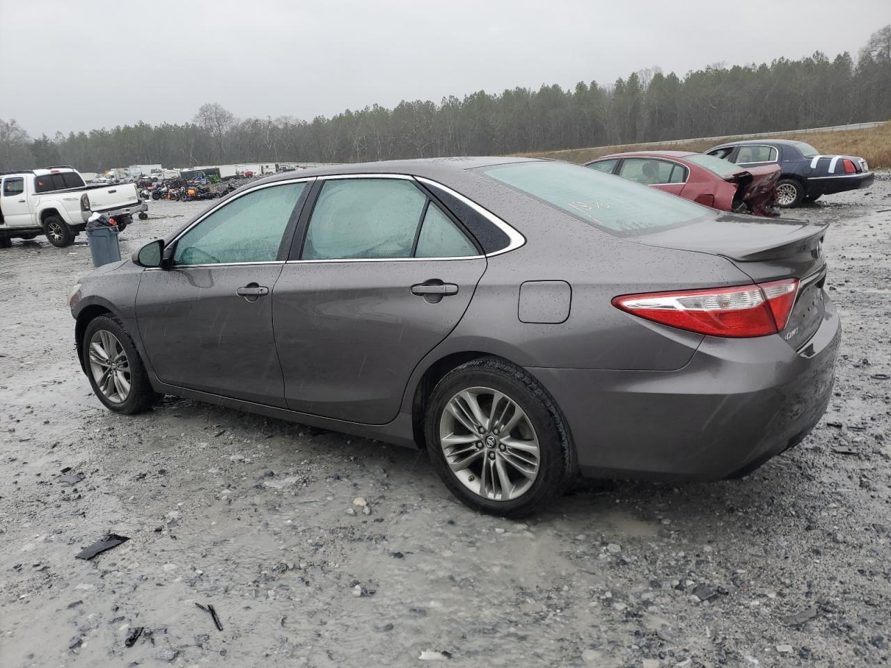 2016 TOYOTA CAMRY LE - Фото 2