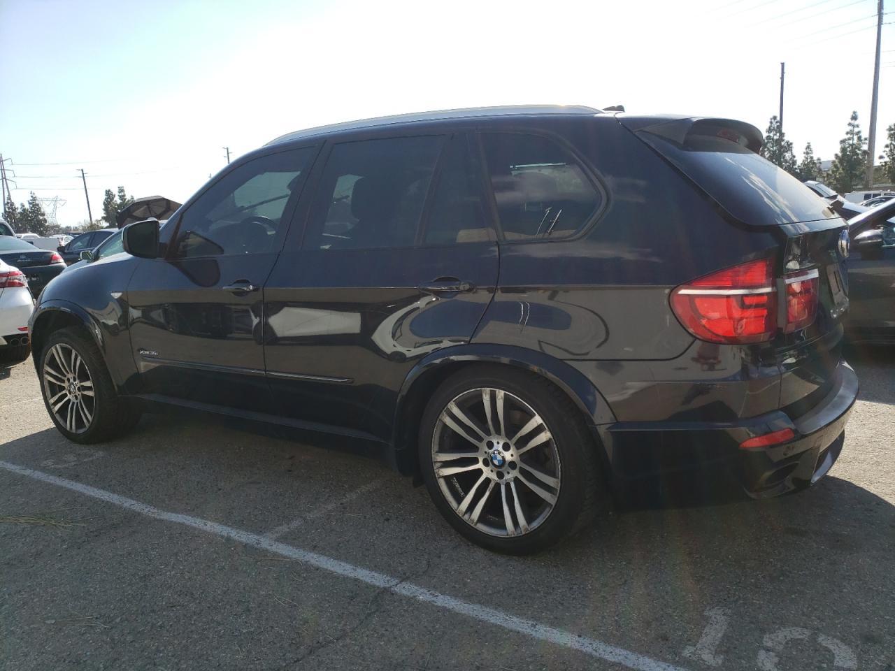 2013 BMW X5 XDRIVE3 - Image 2