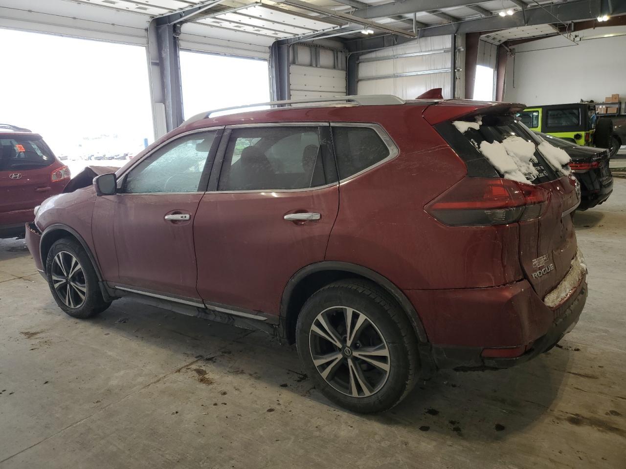 2018 NISSAN ROGUE S - Фото 2