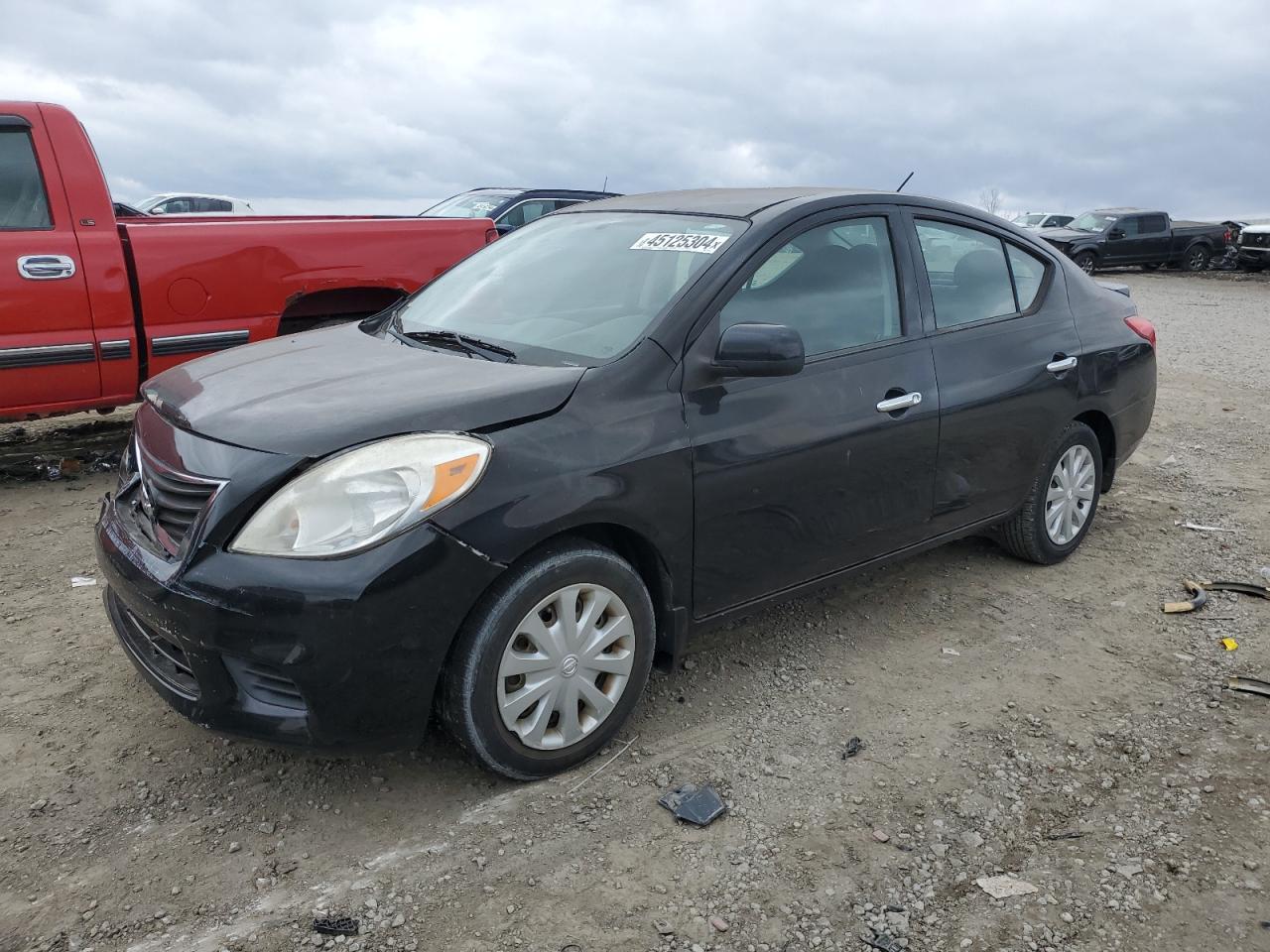2014 NISSAN VERSA S
