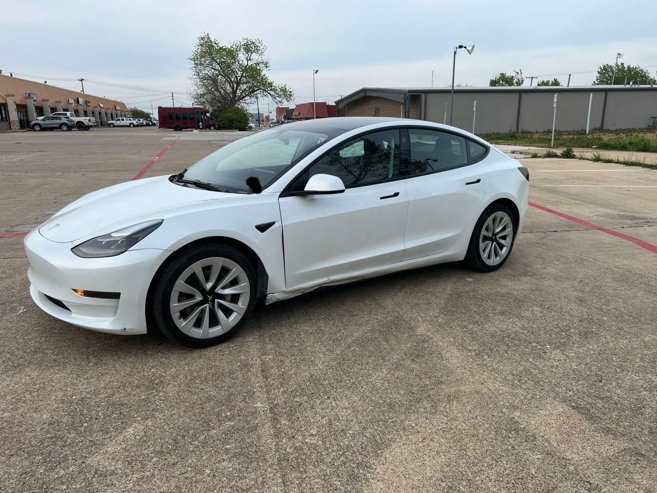 2023 TESLA MODEL 3 - Image 2