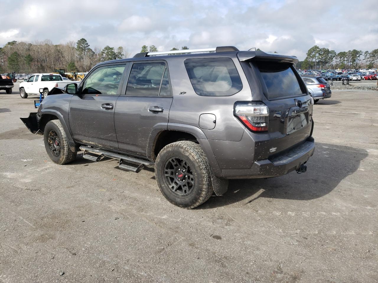 2019 TOYOTA 4RUNNER SR - Фото 2