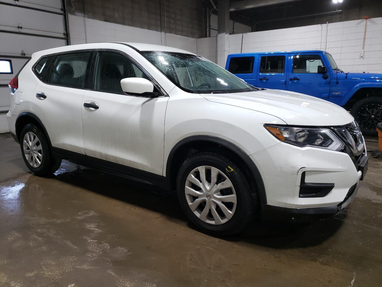 2017 NISSAN ROGUE S - Фото 4