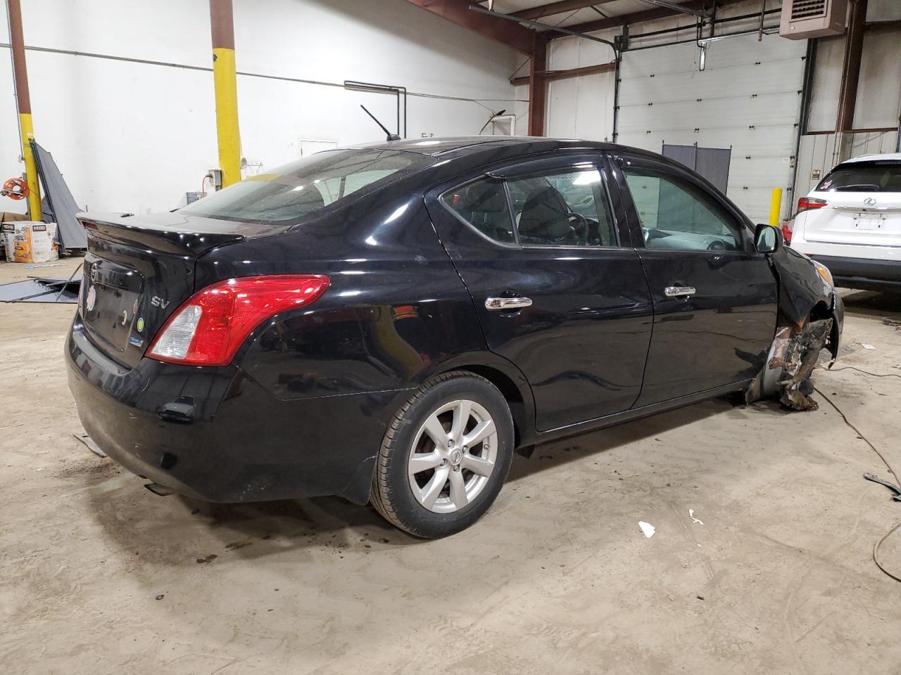 2014 NISSAN VERSA SV - Image 3