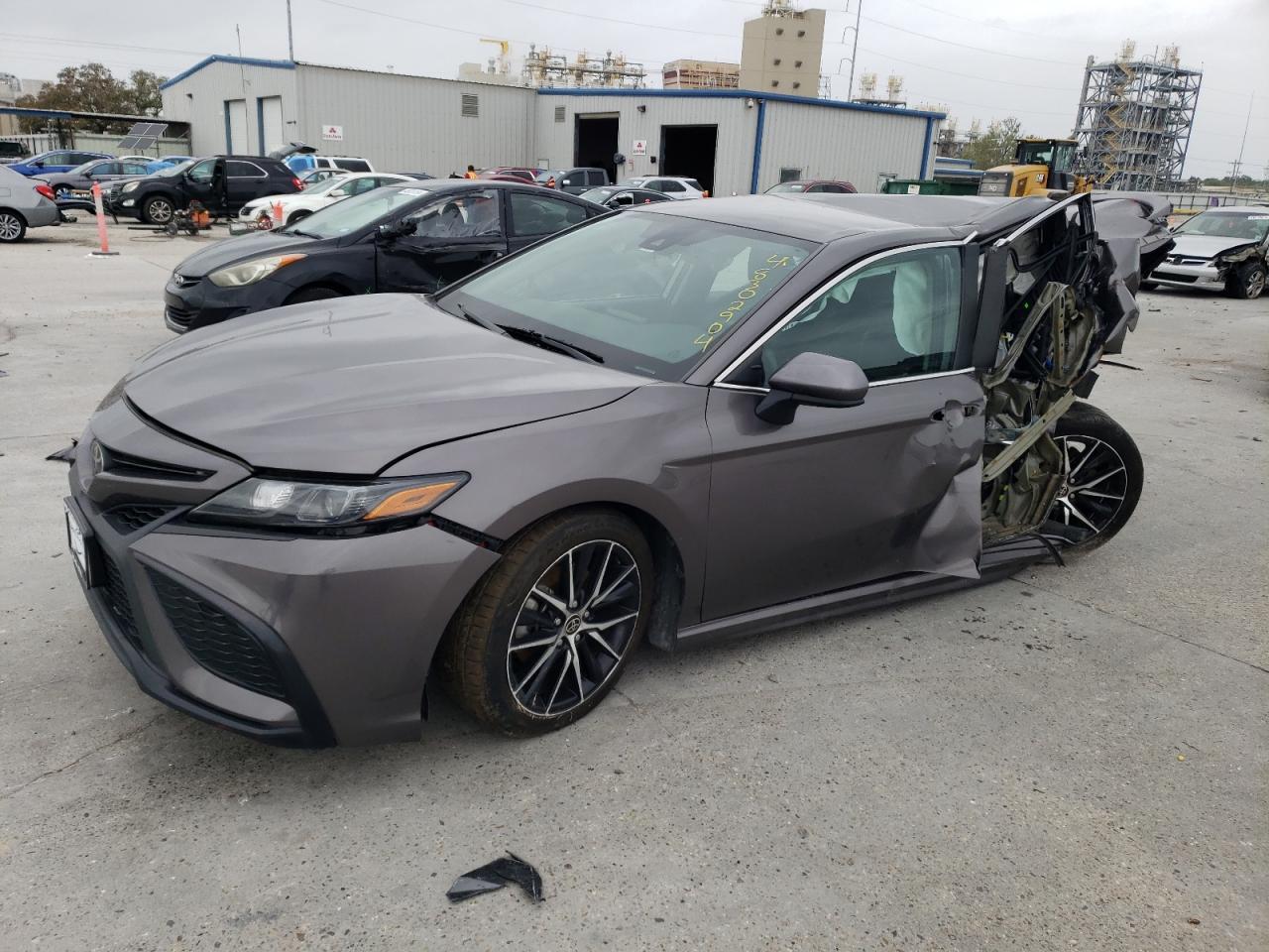 2021 TOYOTA CAMRY SE