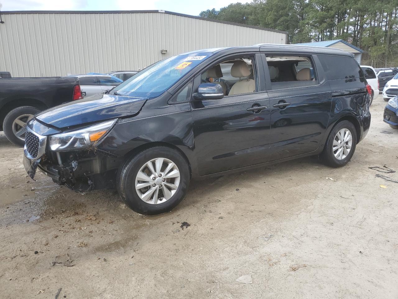 2016 KIA SEDONA LX
