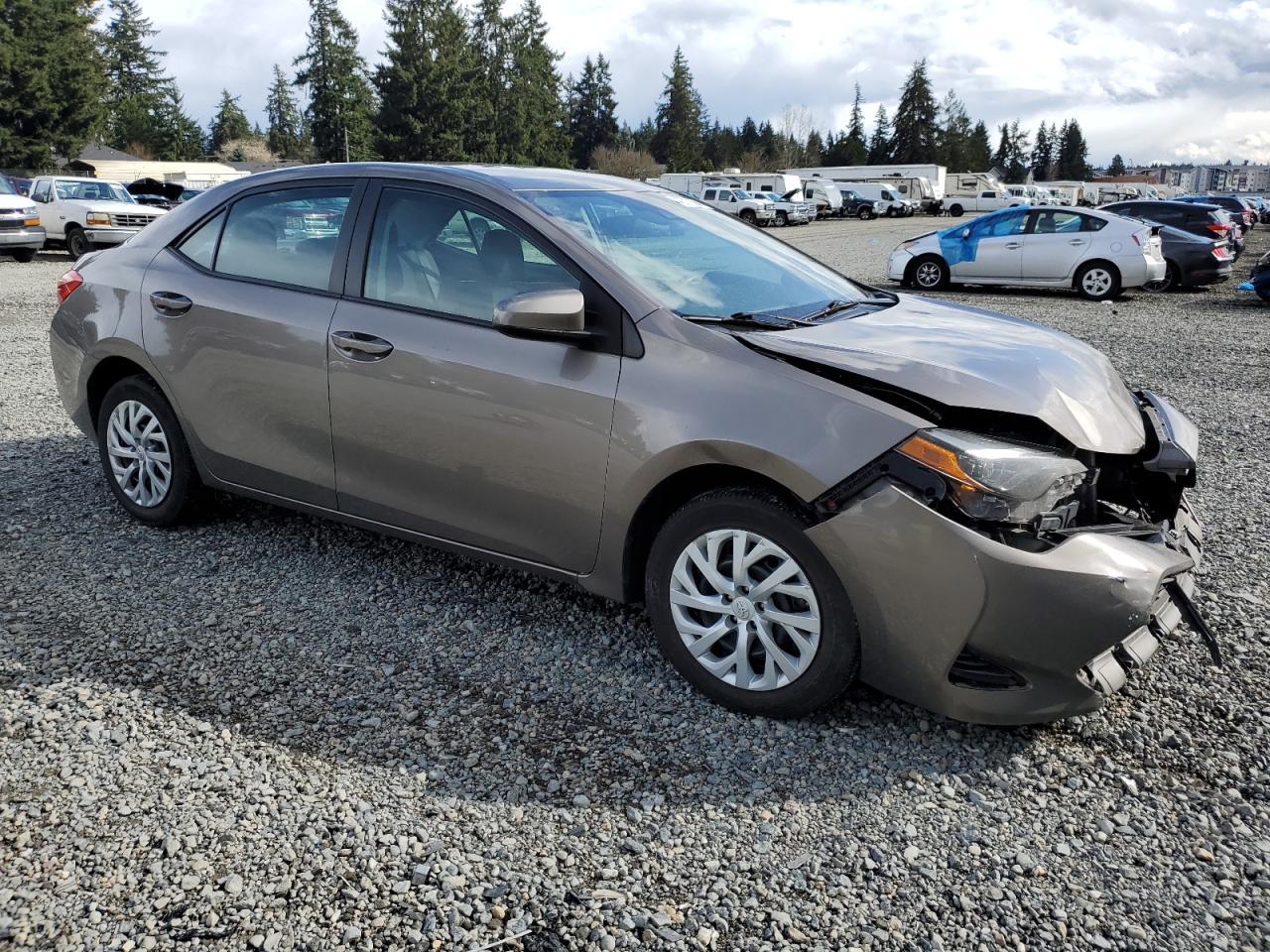 2018 TOYOTA COROLLA L - Фото 4