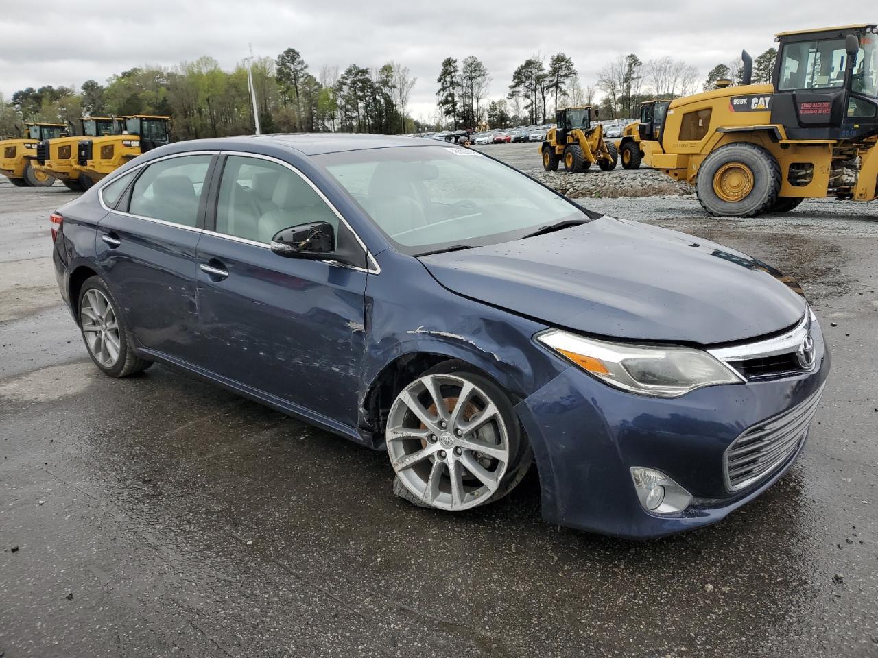 2014 TOYOTA AVALON BAS - Image 4