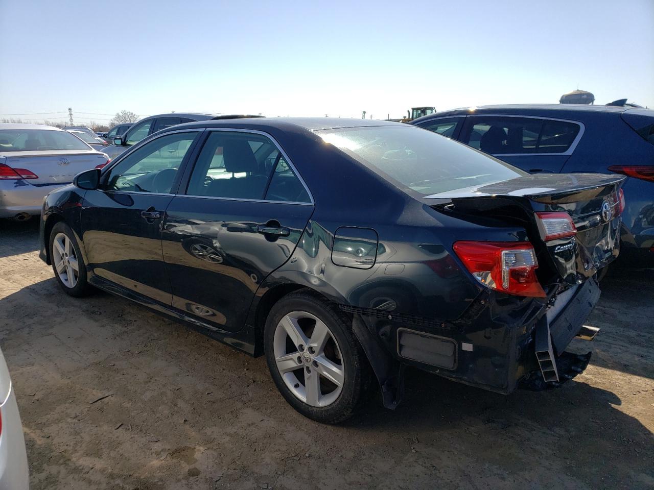 2013 TOYOTA CAMRY L - Image 2