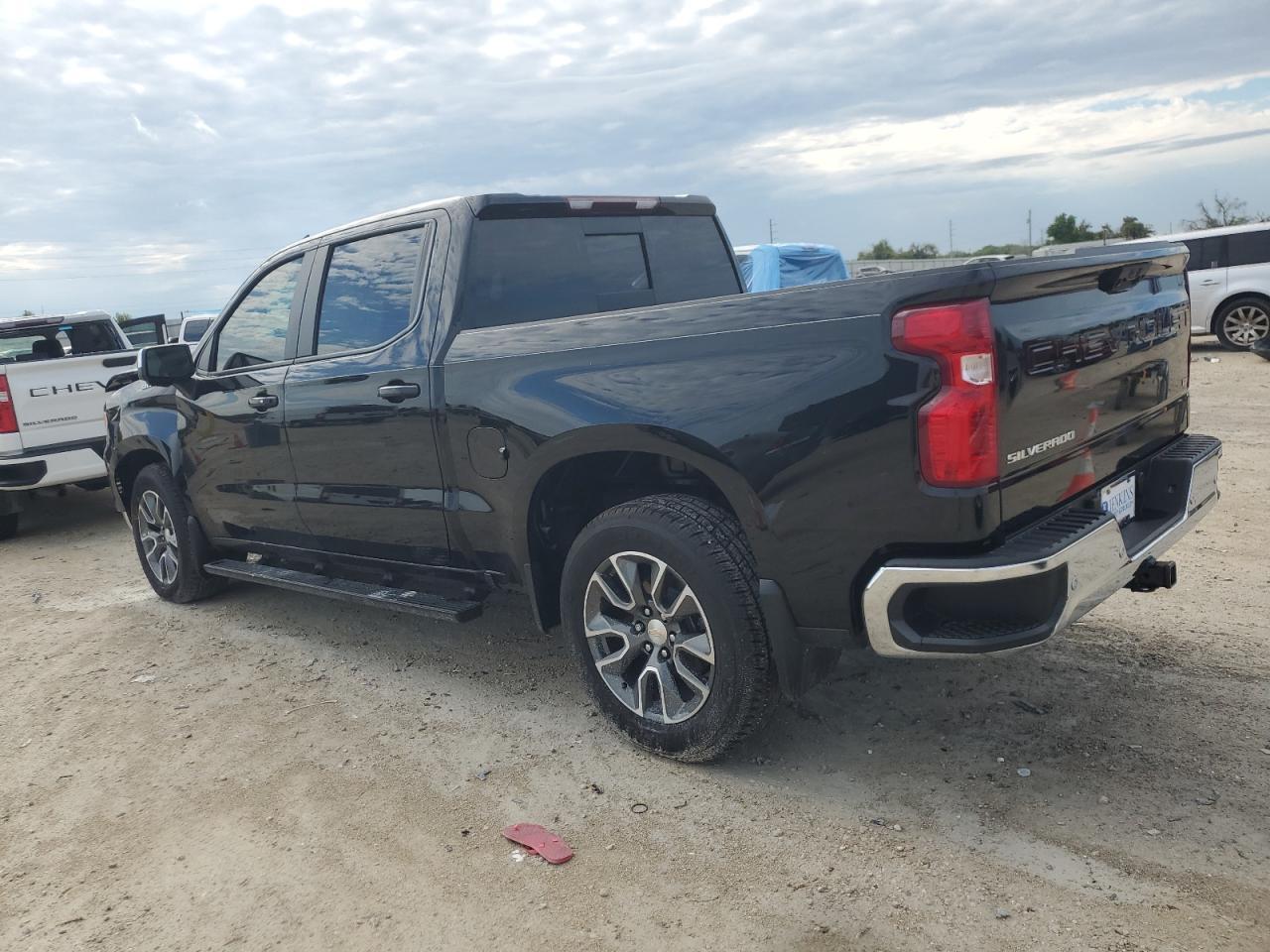 2023 CHEVROLET SILVERADO - Image 2