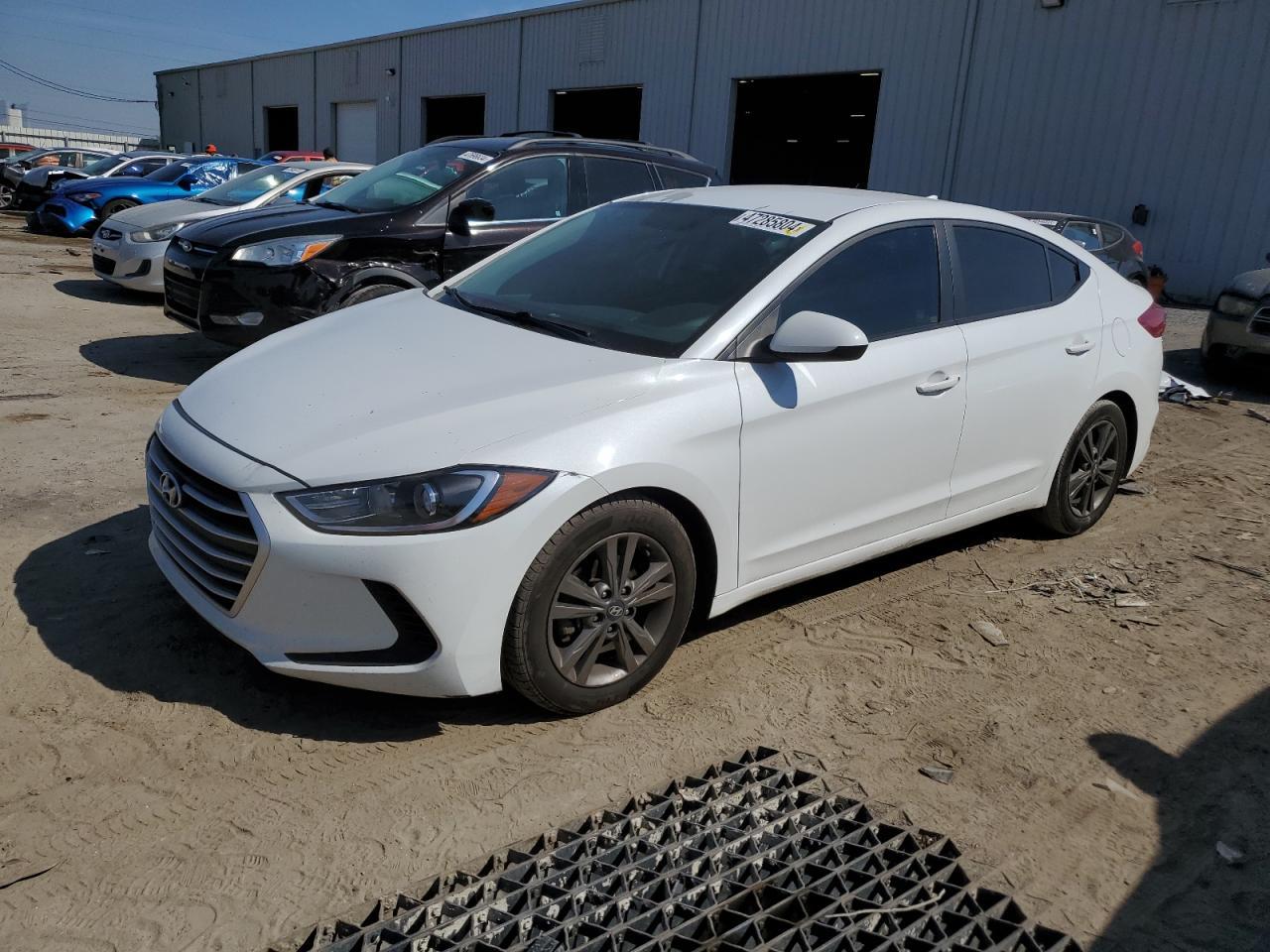 2018 HYUNDAI ELANTRA SE