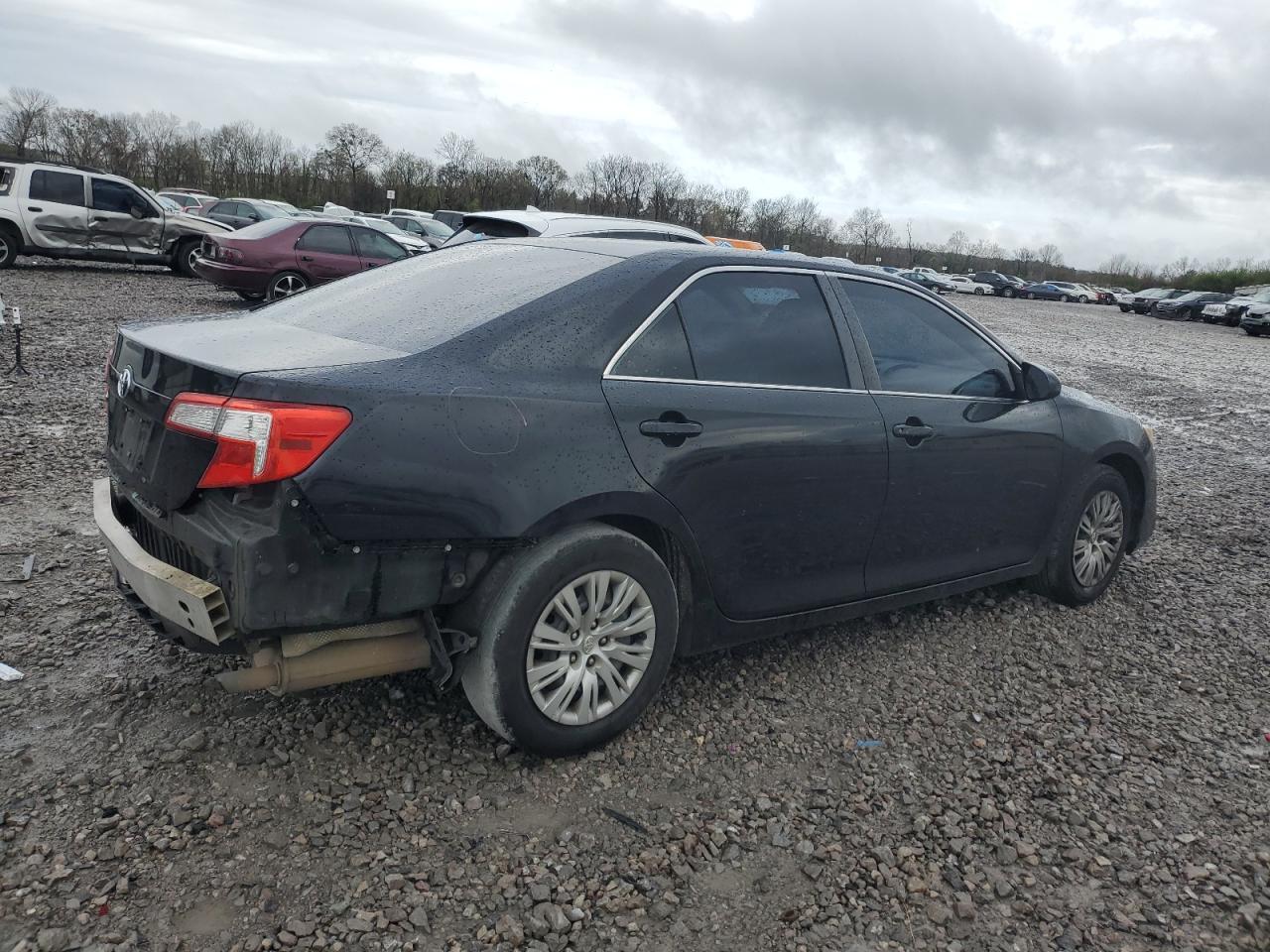 2014 TOYOTA CAMRY L - Фото 3