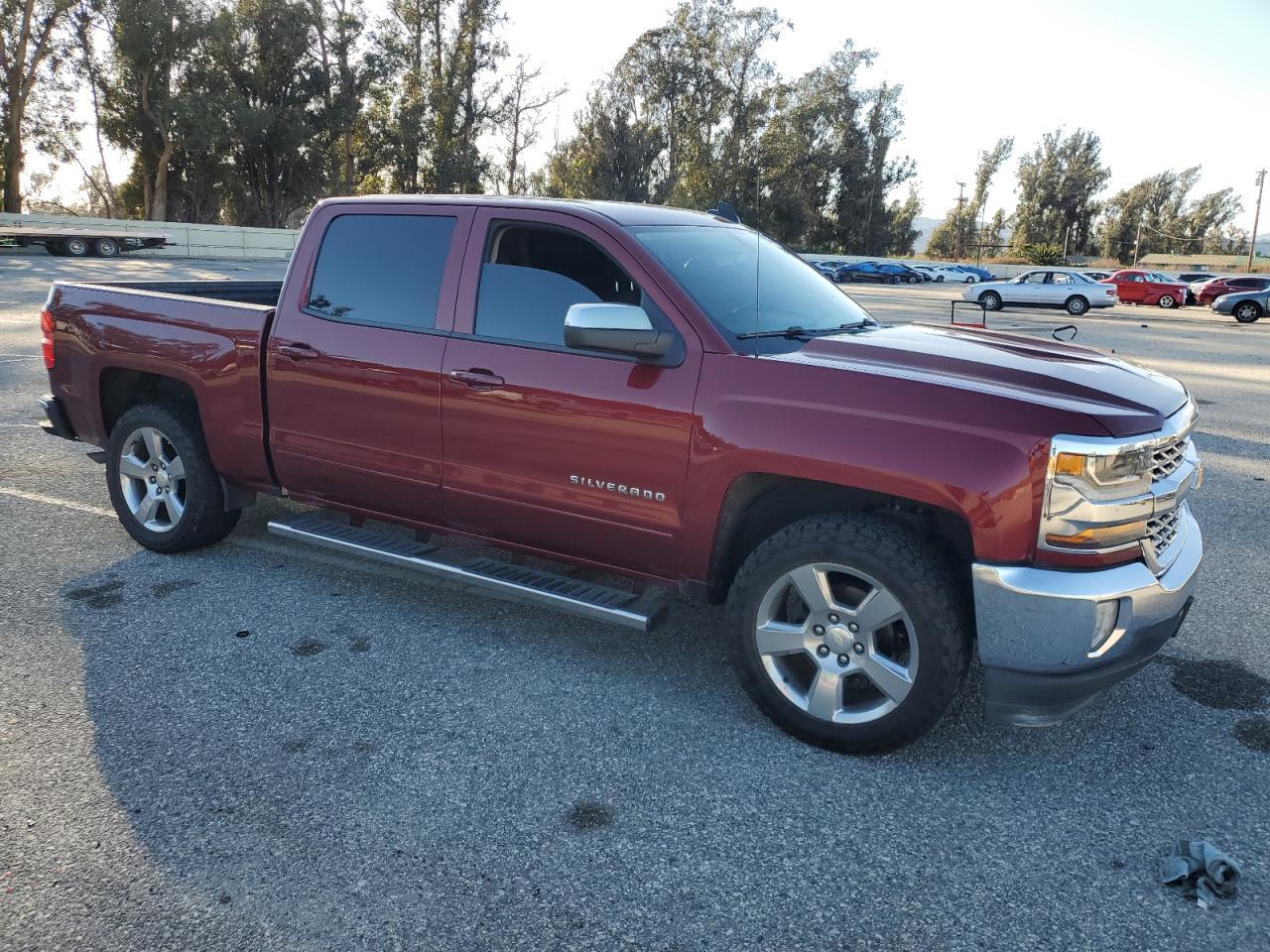 2017 CHEVROLET SILVERADO - Image 4