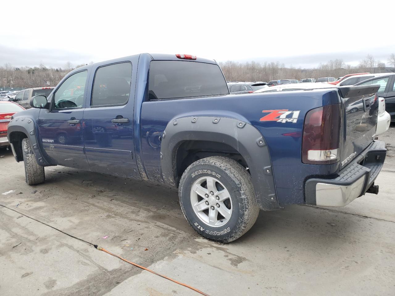 2011 GMC SIERRA K15 - Фото 2