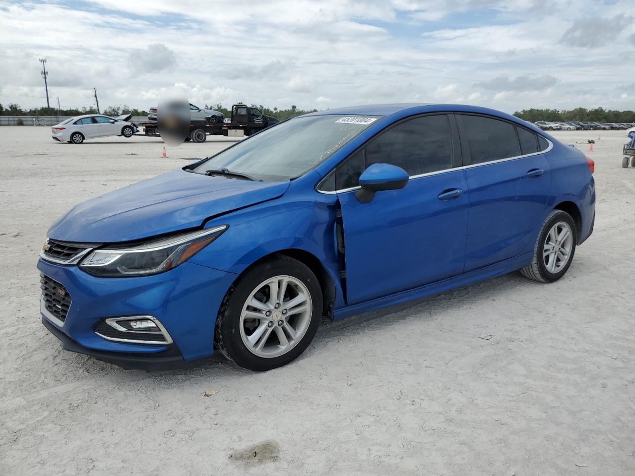 2017 CHEVROLET CRUZE LT