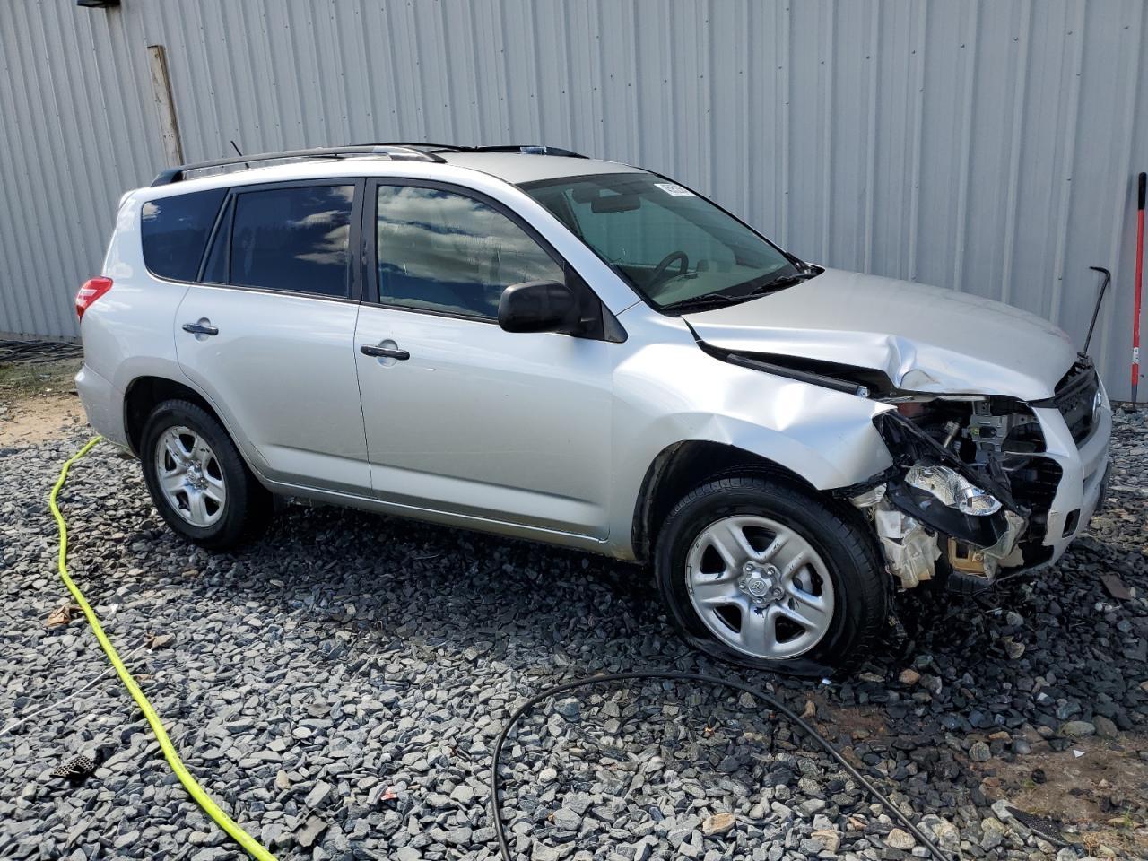 2011 TOYOTA RAV4 - Image 4