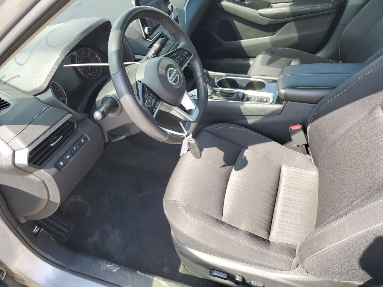 2022 NISSAN ALTIMA SV - Image 7